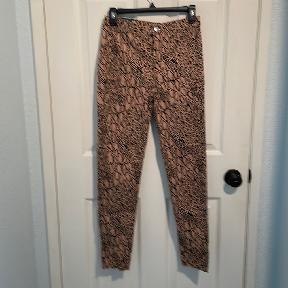 H&M Animal Print Tan Black Super Skinny Ankle Jeans Raw Hem High Waisted Pants